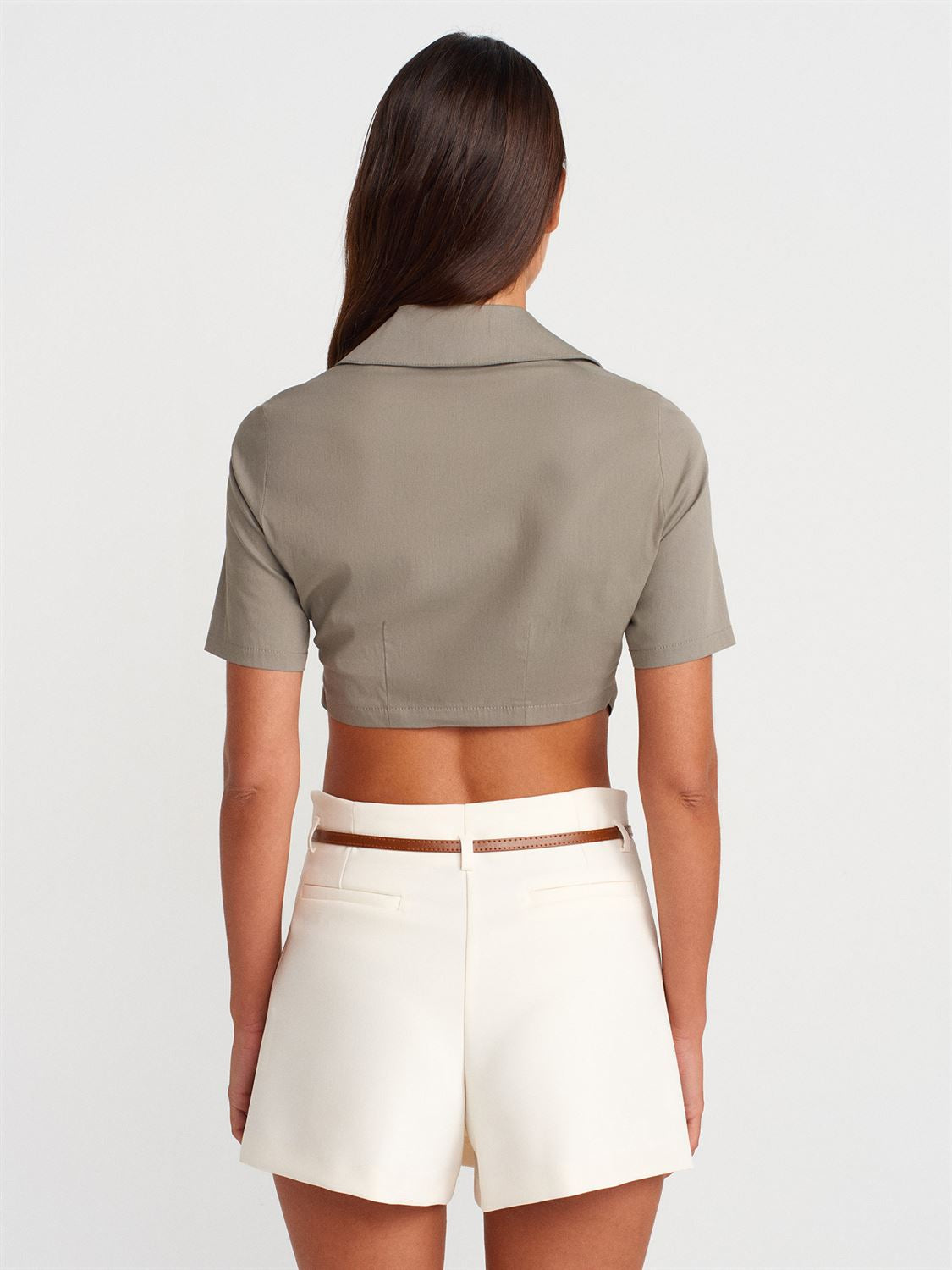 Crop Shirt With Pocket Detailed