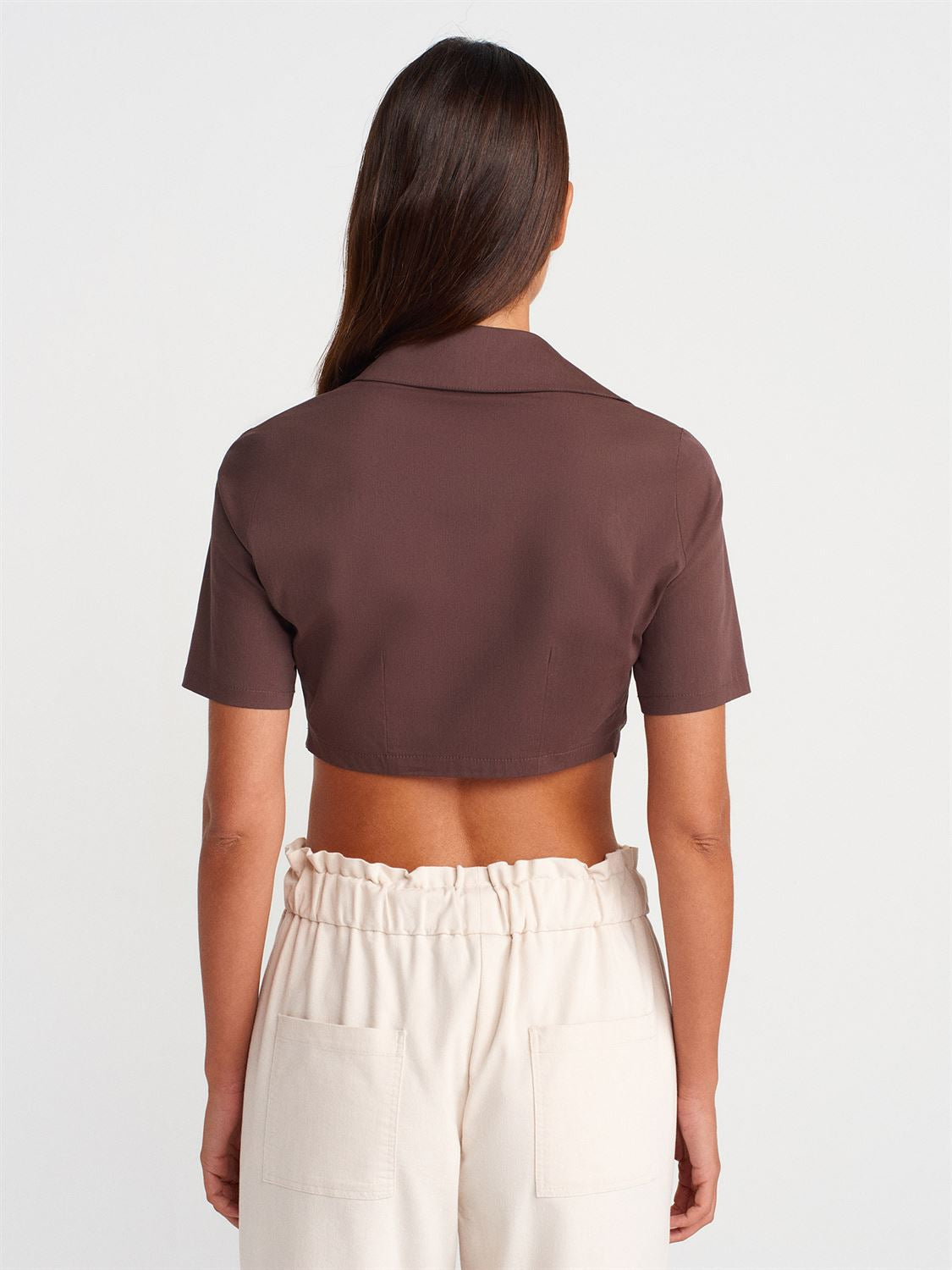 Crop Shirt With Pocket Detailed