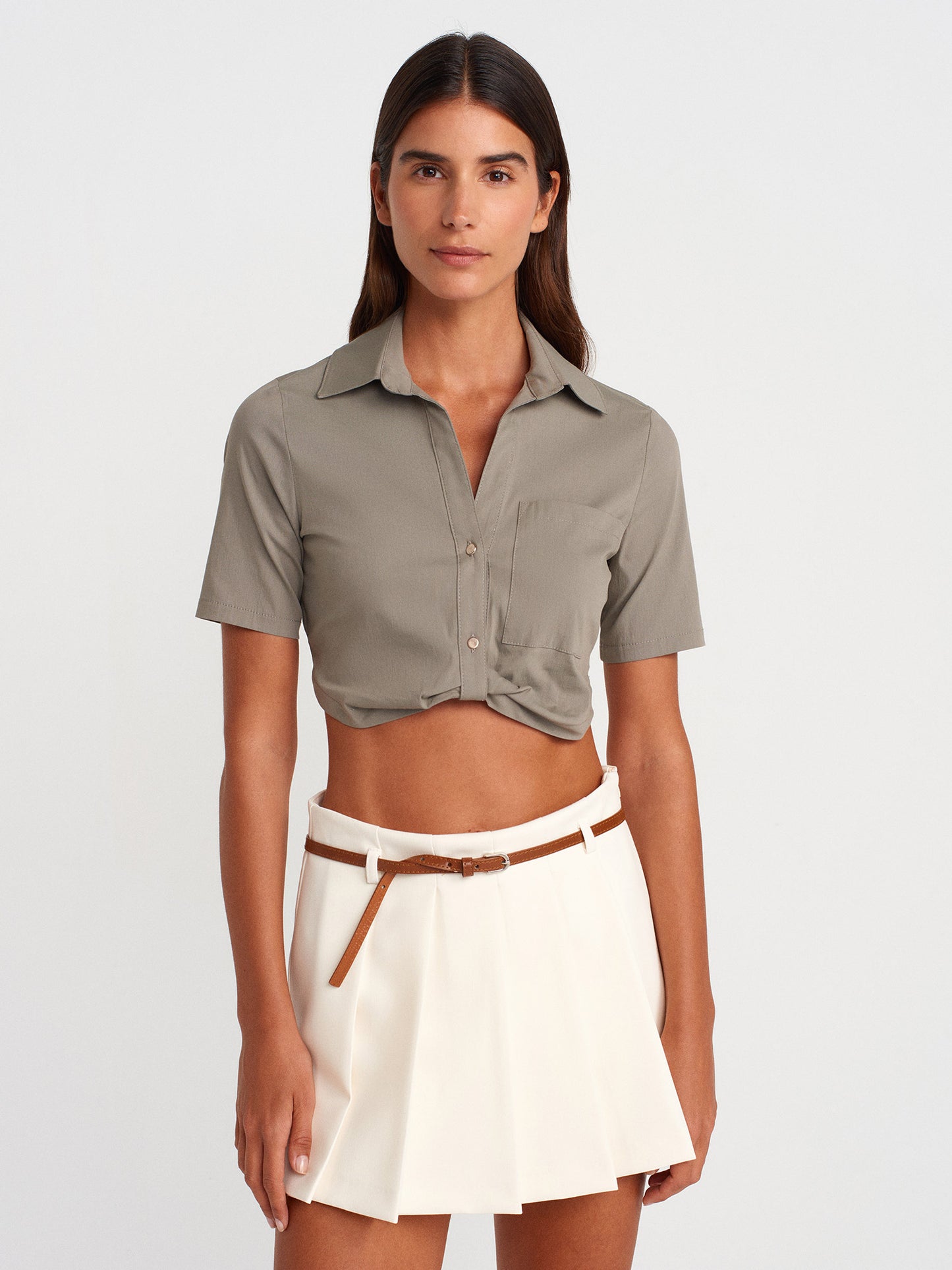Crop Shirt With Pocket Detailed