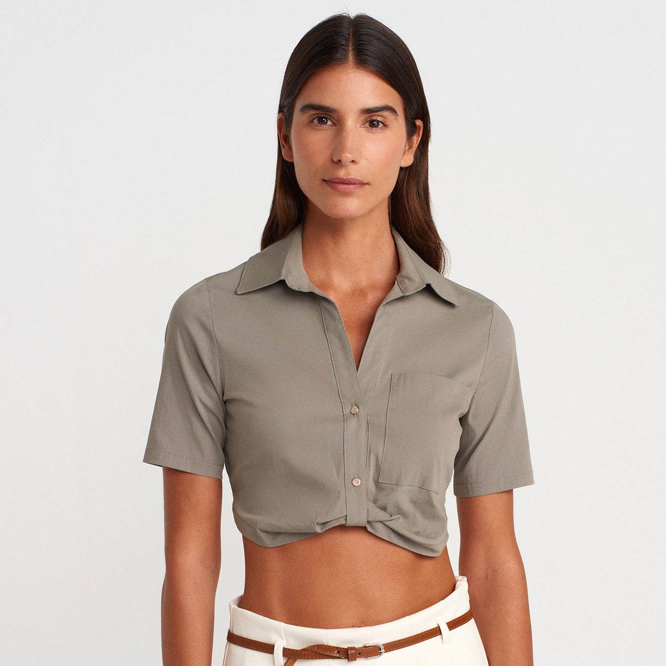 Crop Shirt With Pocket Detailed