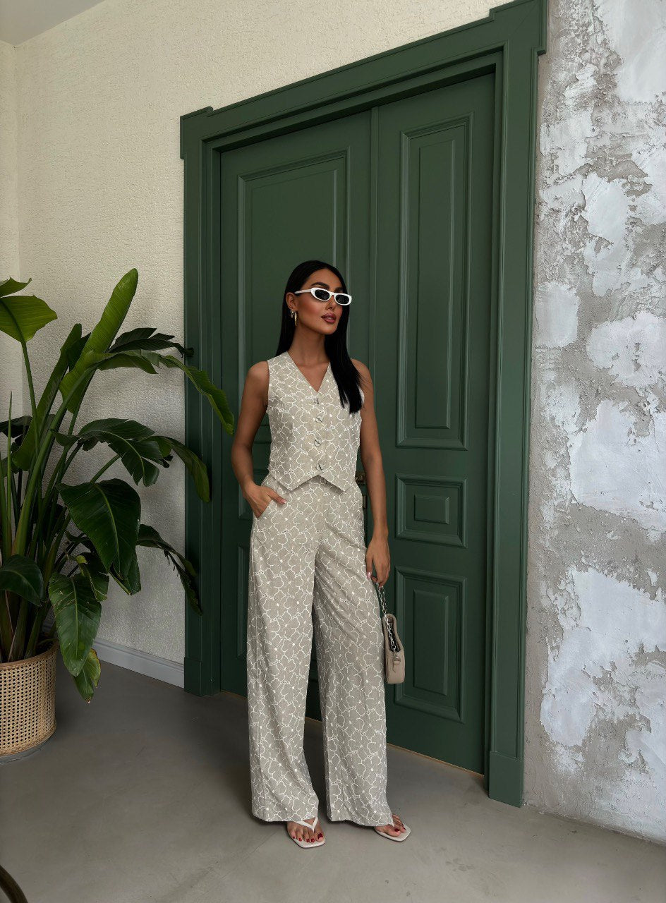 Embroidered Pattern Vest Trousers Linen Suit