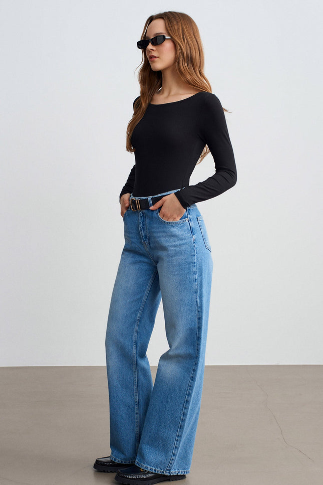 32549 Kayık Yaka Bodysuit-Siyah