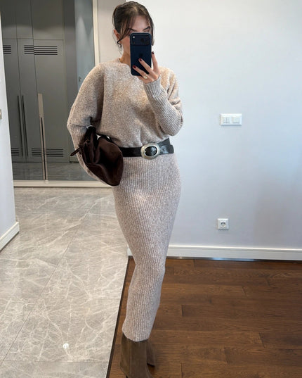 Elegant Knit Midi Dress with Pencil Skirt, Comfortable Standard Fit