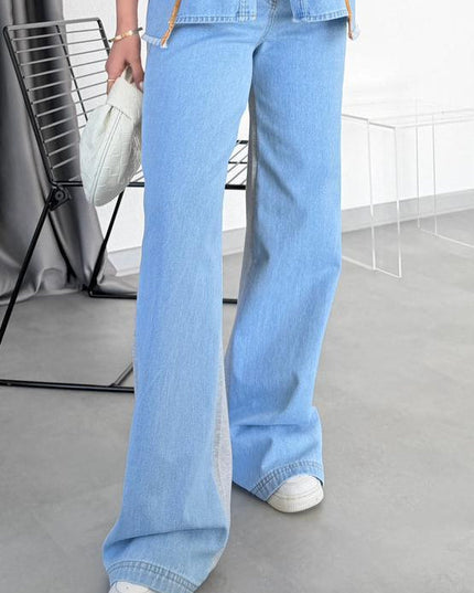 Solena Denim Suit Detail at the Front