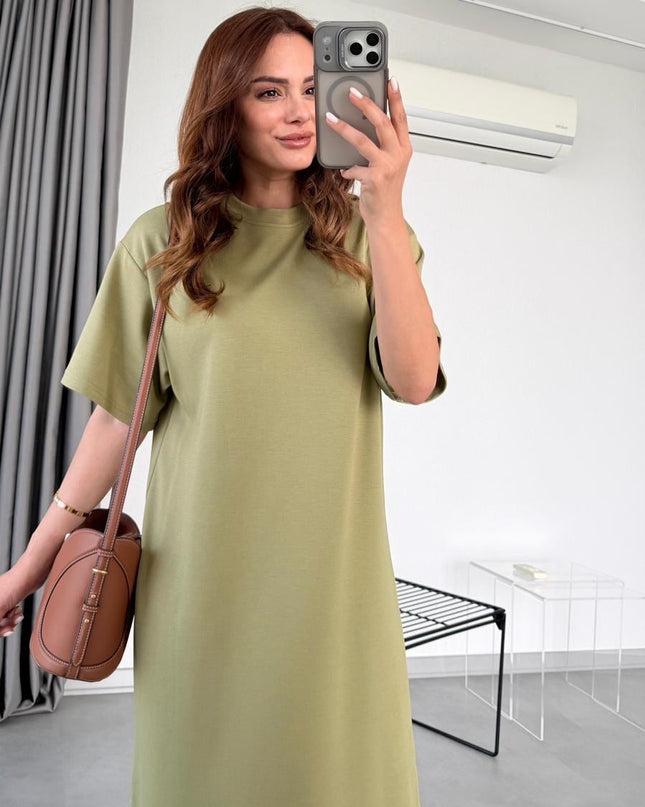 Lady Maxi Dress with Slit Detail