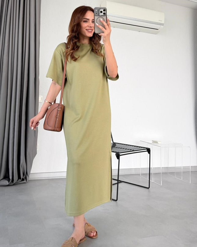 Lady Maxi Dress with Slit Detail