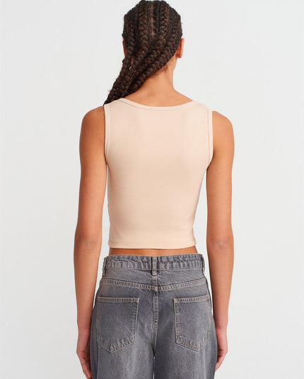 Buttoned Square Collar