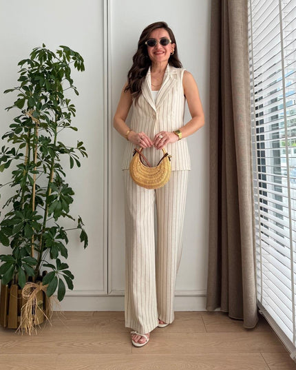 Elegant Stripped Pantsuit