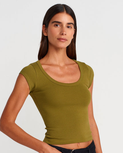 Round Collar Wicked T-shirt