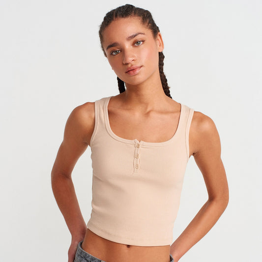 Buttoned Square Collar