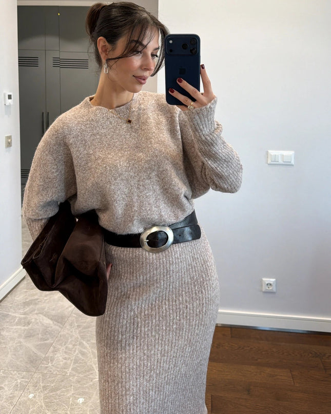 Elegant Knit Midi Dress with Pencil Skirt, Comfortable Standard Fit