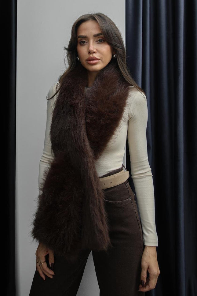 Luxurious Bitter Coffee Faux Fur Scarf with Interlocking Detail, Soft & Warm