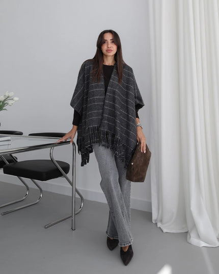 Anthracite Plaid Tasseled Poncho