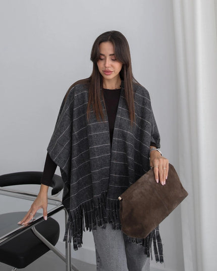 Anthracite Plaid Tasseled Poncho