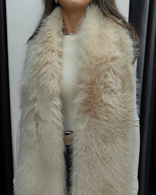 Luxurious Beige Loop-Through Faux Fur Scarf - Soft, Warm, Winter Fashion Accessory