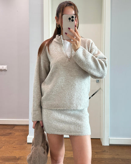 Chic Bouclé Knit Polo Collar Two-Piece Set - Elegant Beige Loungewear