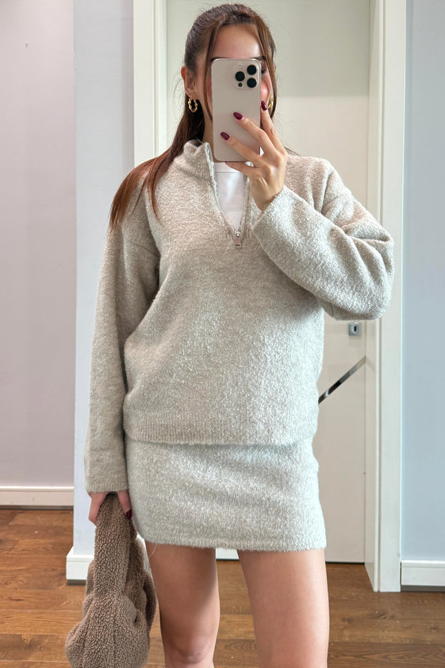 Chic Bouclé Knit Polo Collar Two-Piece Set - Elegant Beige Loungewear