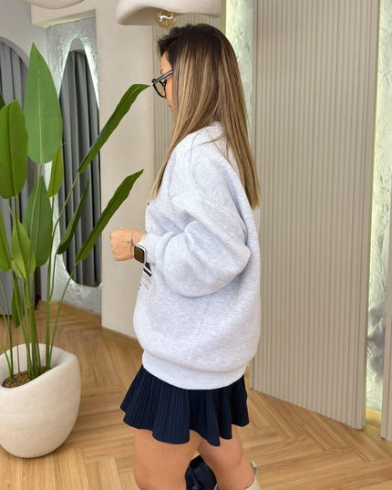 Lesar Embroidered Text Grey Sweatshirt