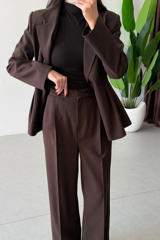 Sophie Pleated Jacket and Trousers Set - Brown