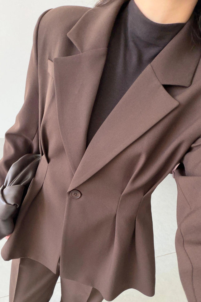 Sophie Pleated Jacket and Trousers Set - Brown