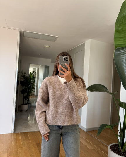 Cozy V-Neck Fluffy Knit Sweater for Women - Luxurious Warmth & Style