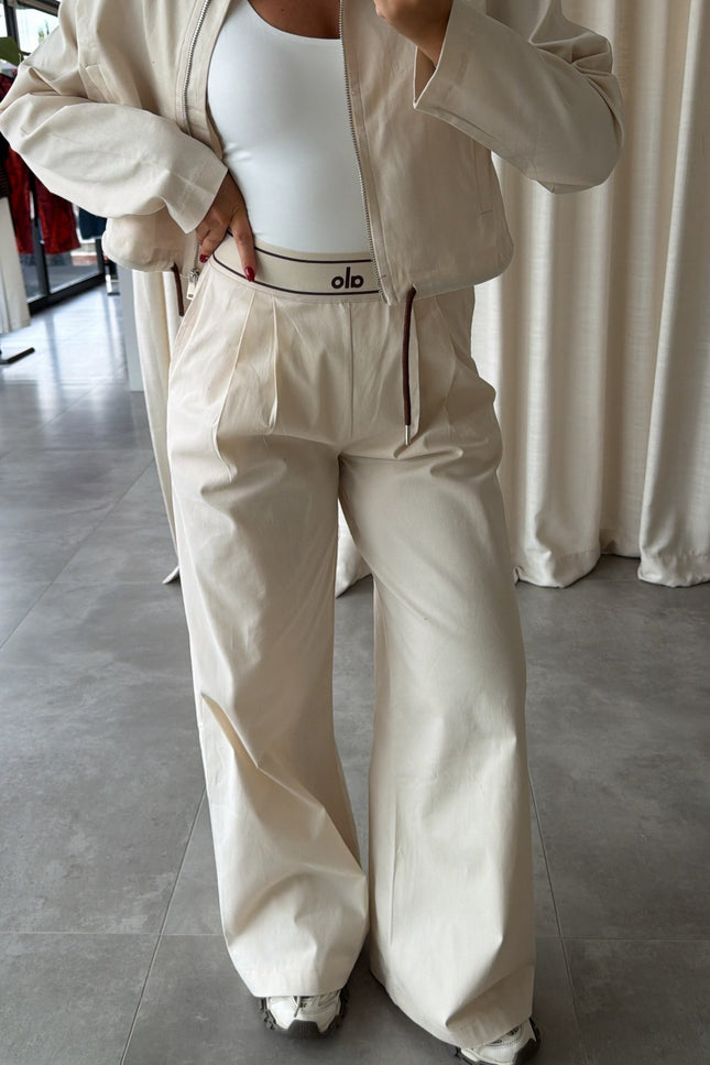 Elena Jacket And Trousers Brand Model Set