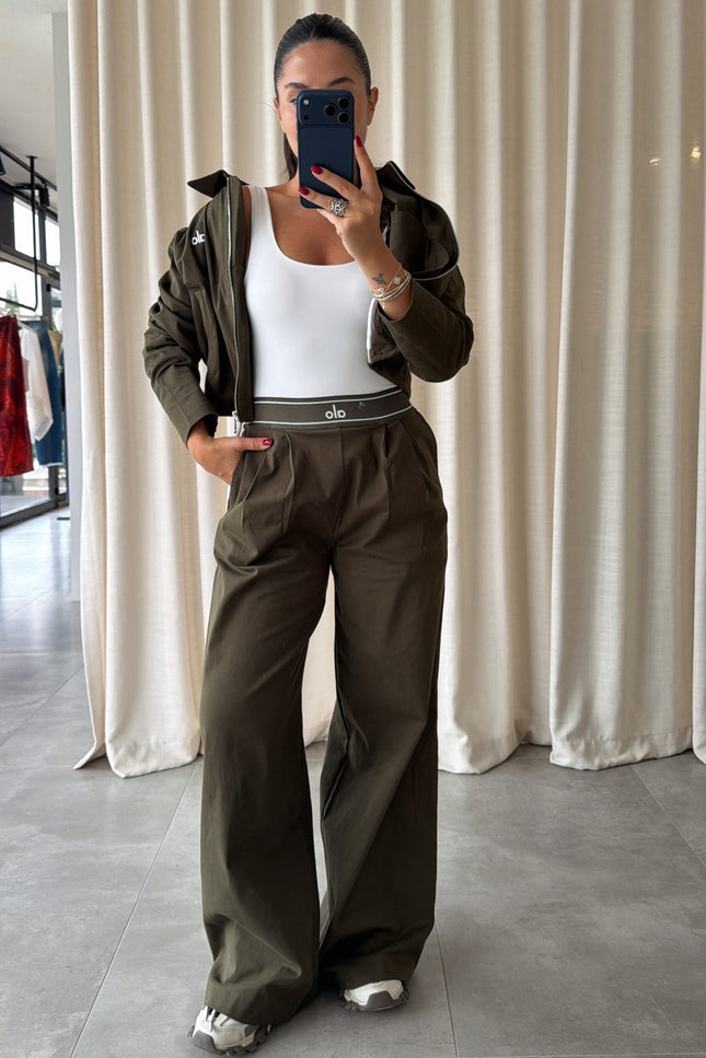 Elena Jacket And Trousers Brand Model Set