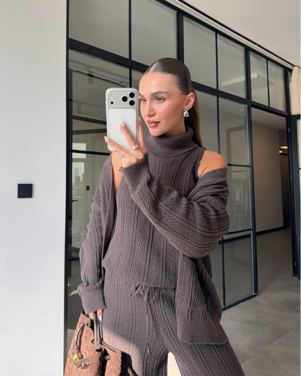 Chic Turtleneck Patterned 3-Piece Mink Knit Sweater Set for Women