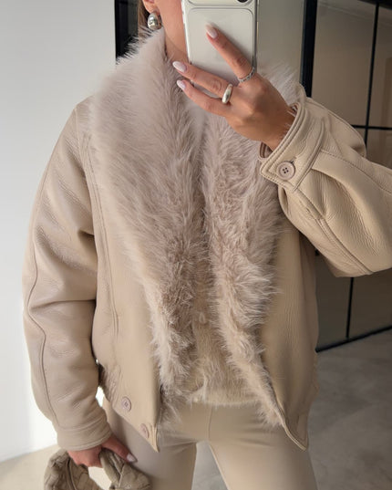 Chic Ecru Faux Leather Jacket with Plush Fur Collar for Women