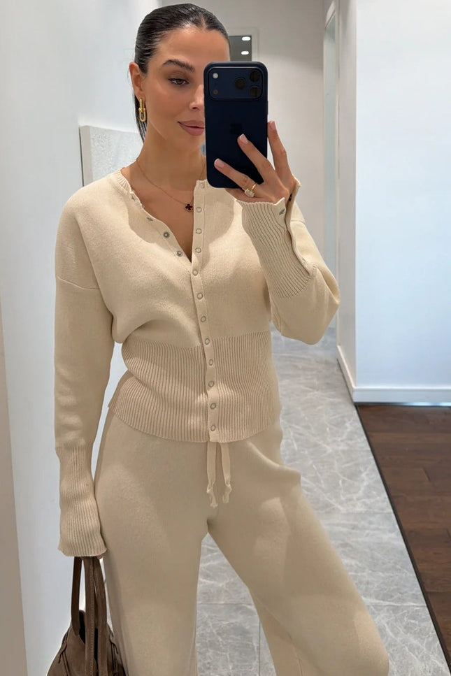 Waist-Detailed Knit Two-Piece Set: Comfortable Cardigan & Elasticated Trousers