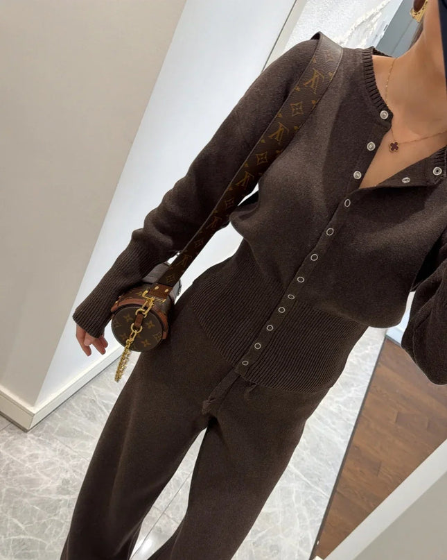 Chic Waist-Detailed Two-Piece Knit Set: Comfortable, Stylish, Versatile Outfit