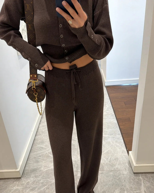 Chic Waist-Detailed Two-Piece Knit Set: Comfortable, Stylish, Versatile Outfit