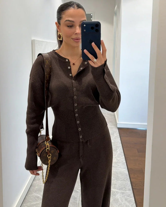 Chic Waist-Detailed Two-Piece Knit Set: Comfortable, Stylish, Versatile Outfit