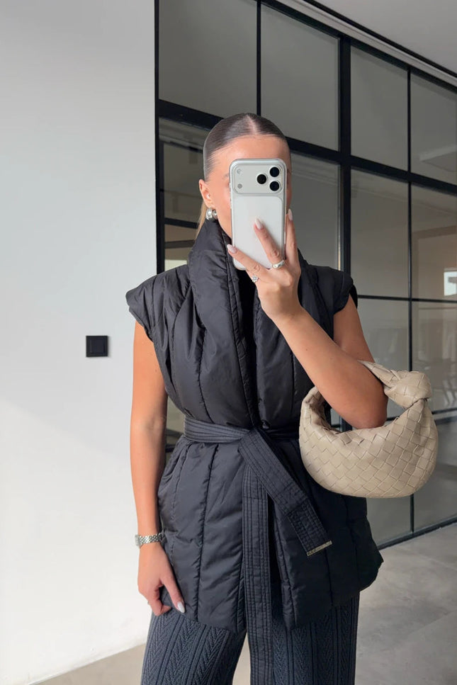 Chic Knitted-Detail Puffer Vest for Women - Warm, Stylish & Versatile Outerwear