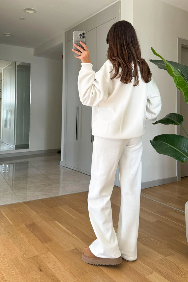 New York Embroidered Raised Tracksuit-Ecru