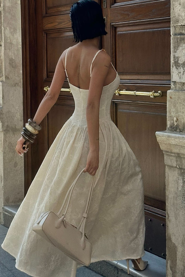 S6Y2040SBOmuzları Boncuklu Pile Detaylı Astarlı Güpür Elbise 2040