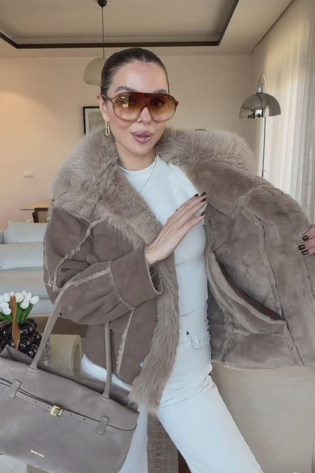 Luxurious Brown Fur Colar Coat