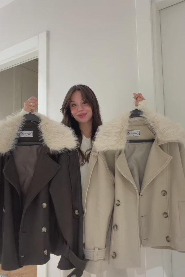 Stone Collar Fur Detailed Cashmere Jacket