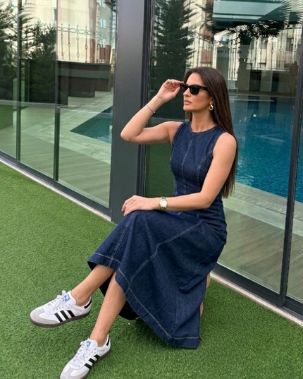 Lorena Lycra Denim Dress - Navy