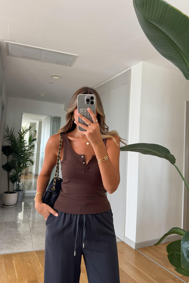 Dilvin Snap Button Collar Tank Top