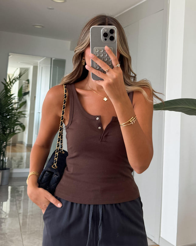 Dilvin Snap Button Collar Tank Top