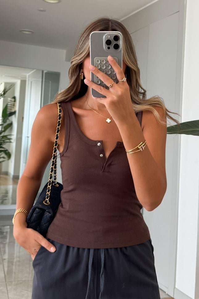 Dilvin Snap Button Collar Tank Top