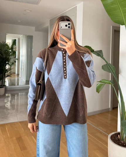 Elena Buttoned Pattern Sweater - Coffee Blue