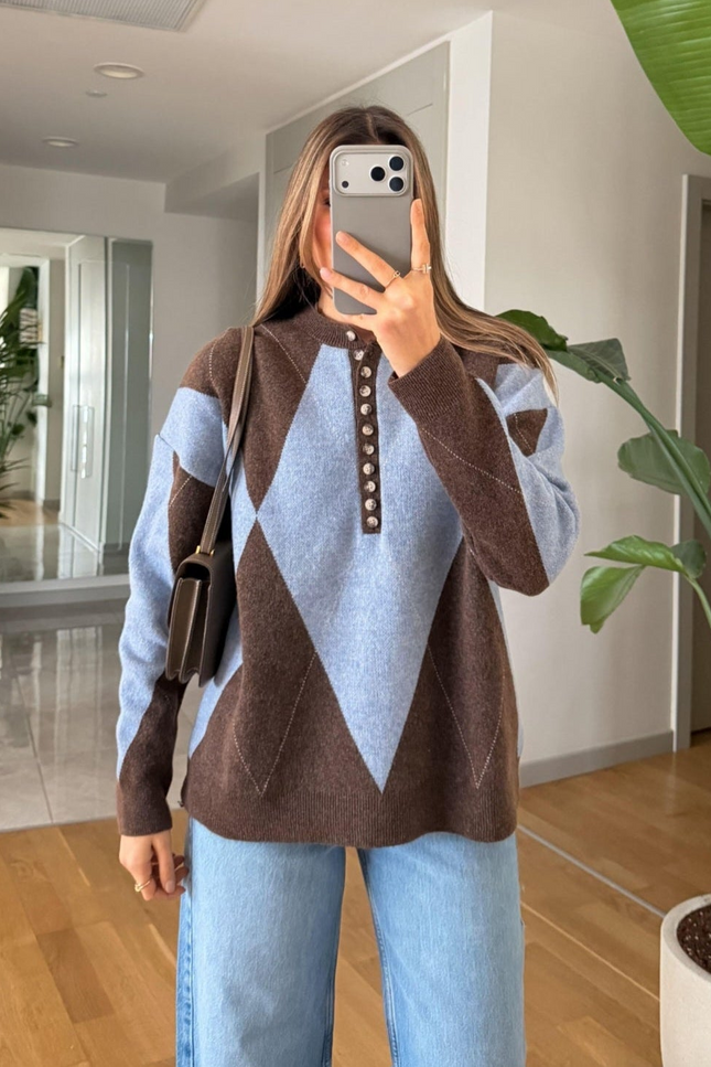 Elena Buttoned Pattern Sweater - Coffee Blue