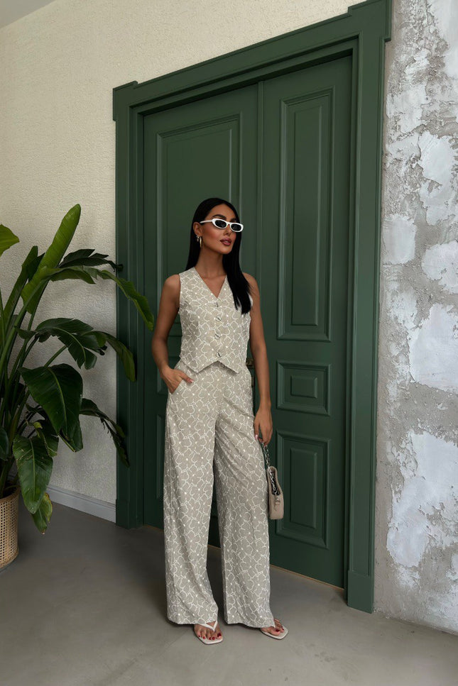 Embroidered Pattern Vest Trousers Linen Suit