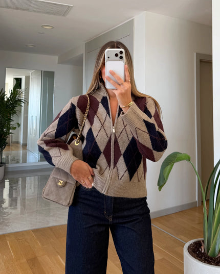 Diamond-Pattern Zippered Cardigan