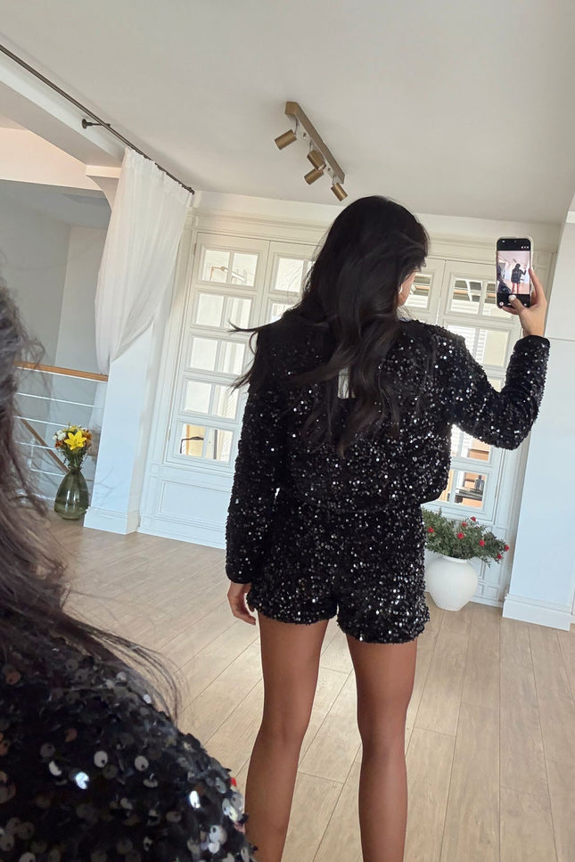 Charlie Sequin Detailed Padded Tie Jacket with short -Black