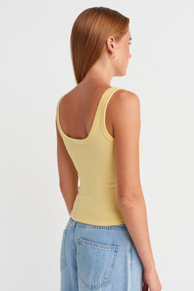 Dilvin Snap Button Collar Tank Top
