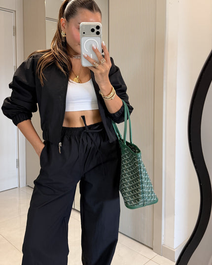 Vensa Black Zippered Parachute Set