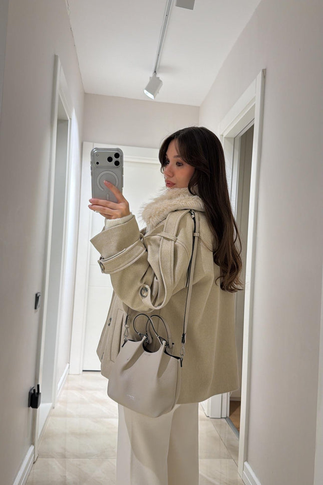 Elegant Faux Fur Collar Buttoned Wool Blend Winter Coat Jacket for Women